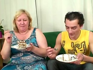 He fucks huge mother-in-law